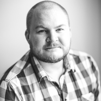 Headshot of Lars "LG" Forsberg, CTO at iQ